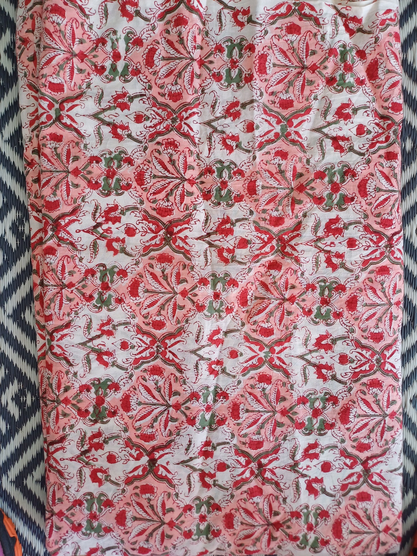 Fabric/Material:Fabric White Pink Large Flower