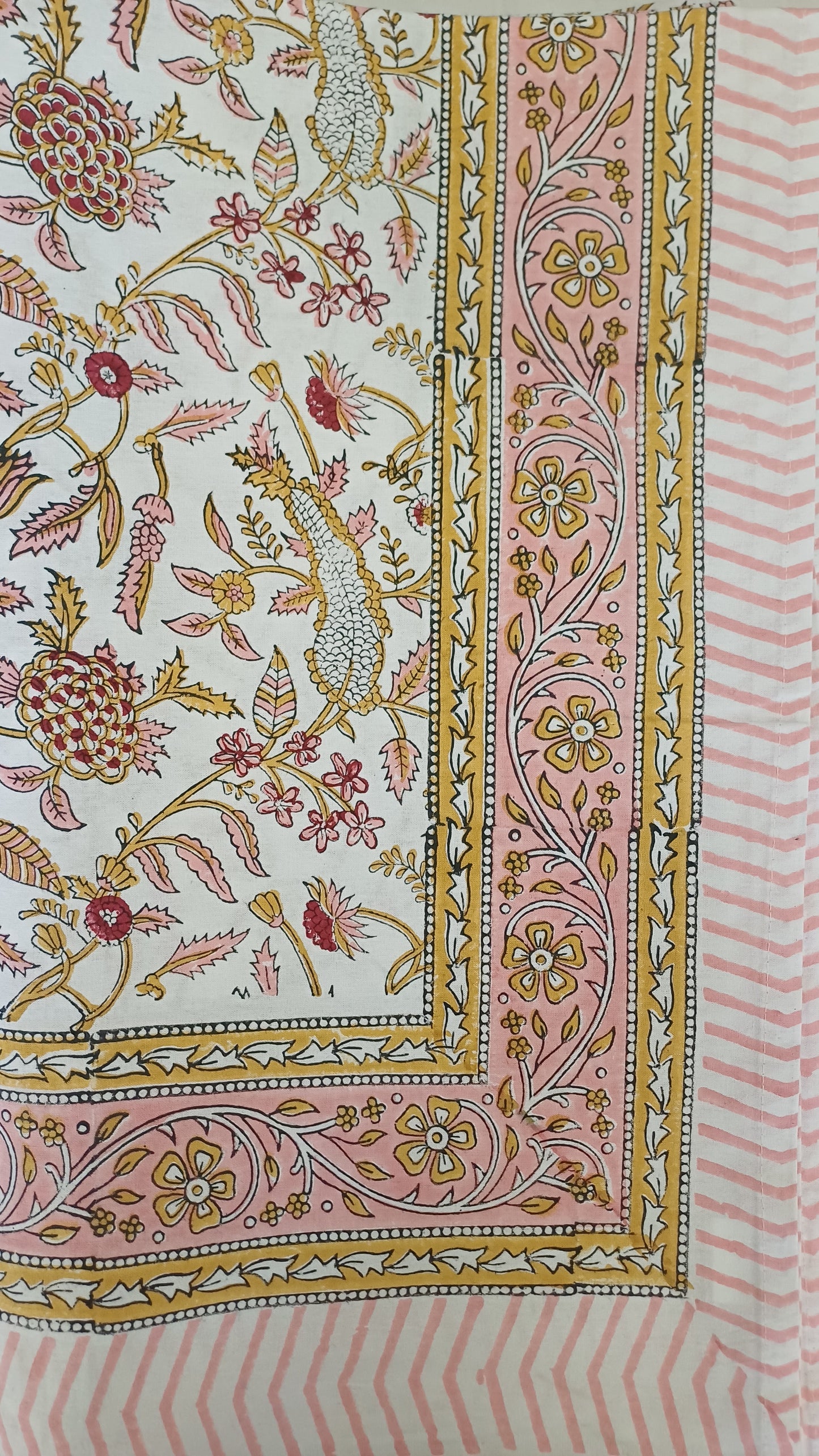 Bedspread Cream Red Block Print Mughal - King size