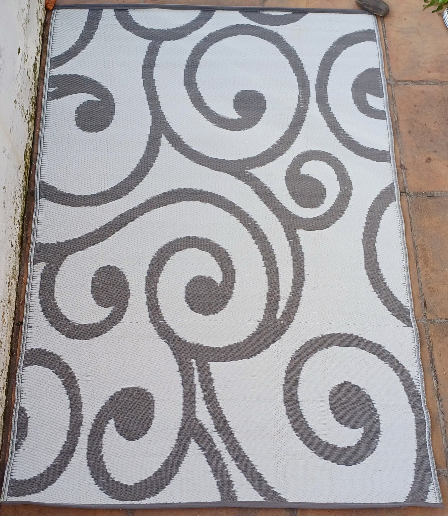 Carpets and Mats:Grey White Swirly - Small