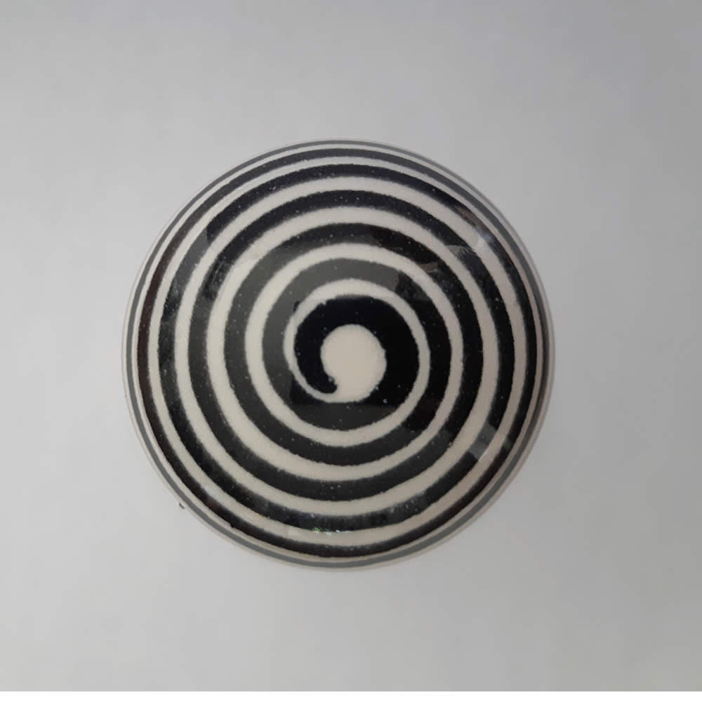 Wine Stopper - Black and White Spiral