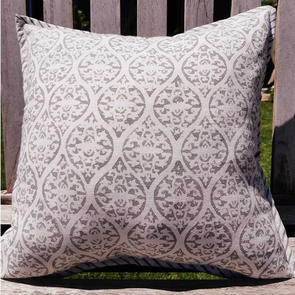 Canvas Cushion Cover - Grey Ogee Repeat