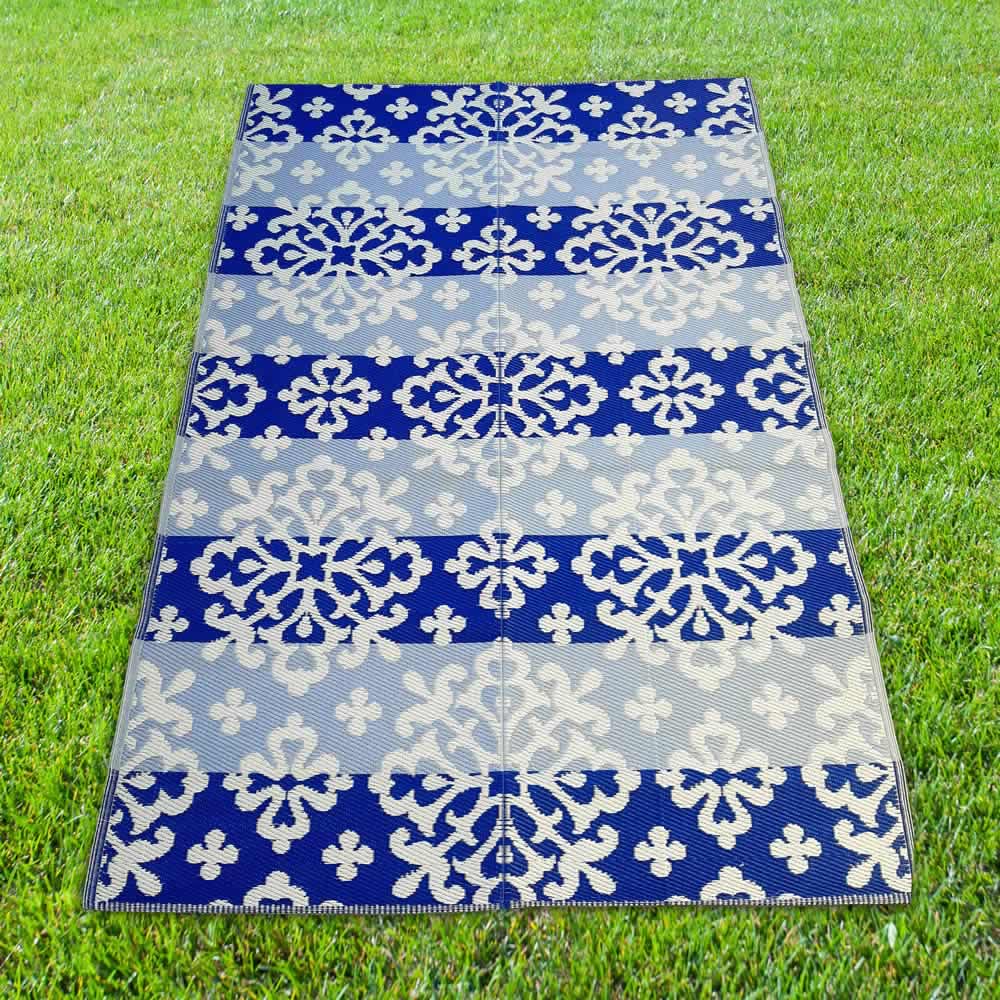 Carpets & Plastic Mats – Blue Floral Alternating Bands