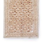 Tableware:Table Runner/White and Gold