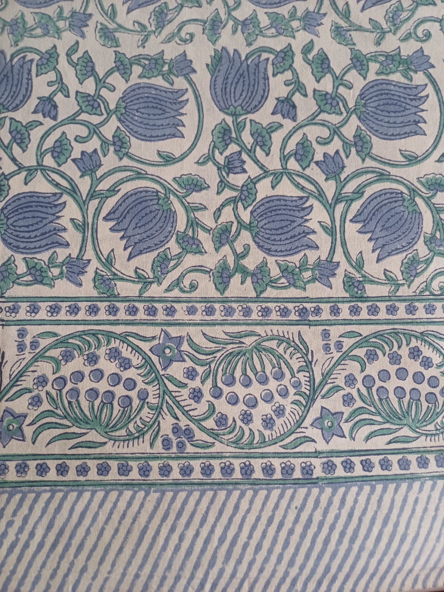 Bedspread White Blue Block Print Mughal – King size – Cohoon Co.