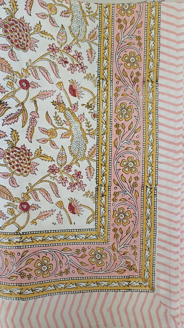 Bedspread Cream Red Block Print Mughal - King size