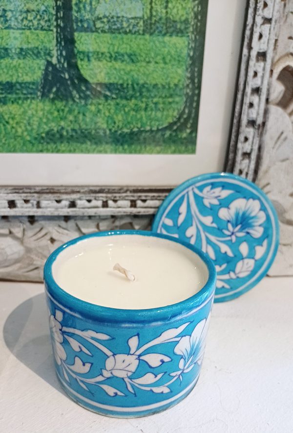 Pottery:Round Box/Turquoise candle pot - Lemongrass Lime & Ginger