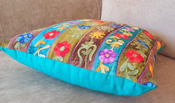 Cushions and Pillows:Cushion Velvet Turquoise - Image 2