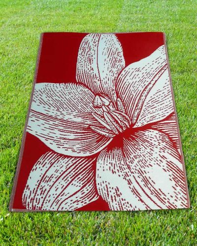 Carpets & Plastic Mats – Red and White Flower