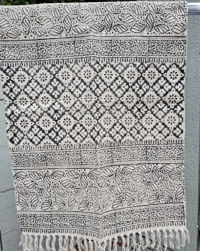 Durry Black grey Shell Carpet - 100cm x 65cm