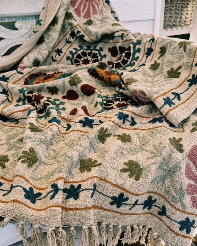 Throw Cotton TNT with M/Ari Suzani Embd - 130cm x 150cm (copy)